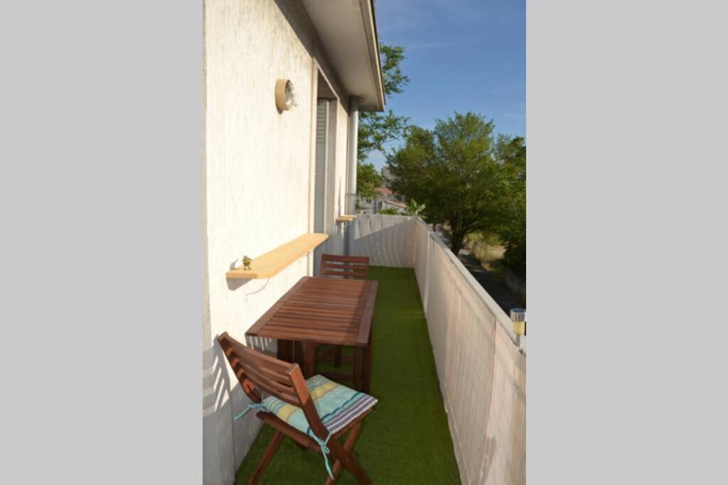 Appartement Lumineux Et Calme Avec Terrasse Αβινιόν Εξωτερικό φωτογραφία