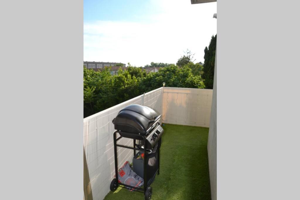 Appartement Lumineux Et Calme Avec Terrasse Αβινιόν Εξωτερικό φωτογραφία